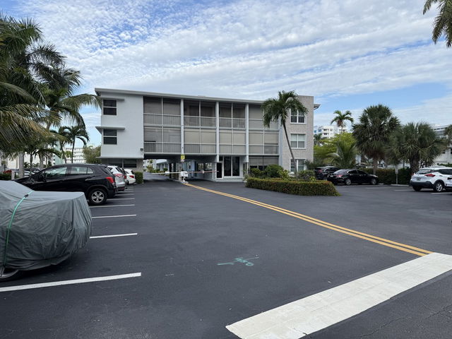 Golden Bay Manor  photo 2